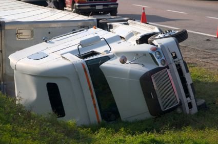 David Glatthorn, an auto accident attorney in West Palm Beach, handles 18-wheeler and semi-truck accidents in South Florida.